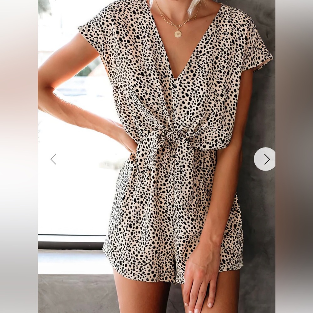 American Threads Romper, size large